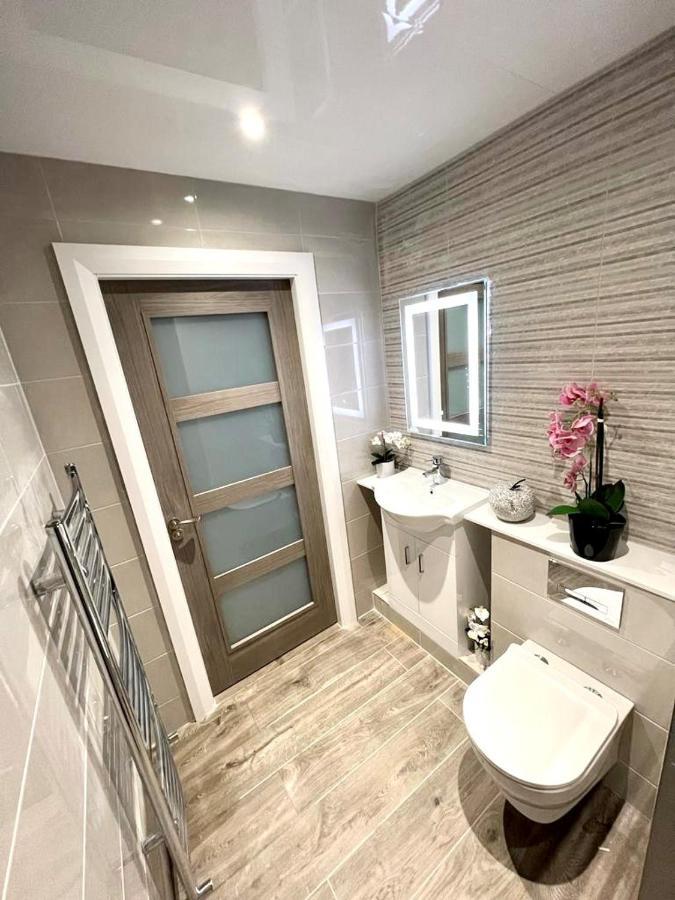Trinity Apartments Four 1-Bedroom Apts Waterford City Centre Exterior foto